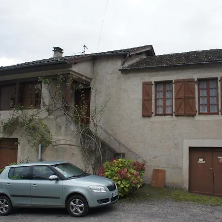 Un Balcon-terrasse Sur Le Lot *